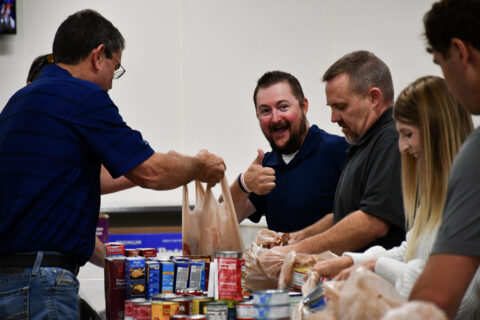 kansas food bank volunteering